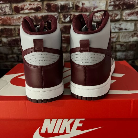 Nike Dunk High Retro \